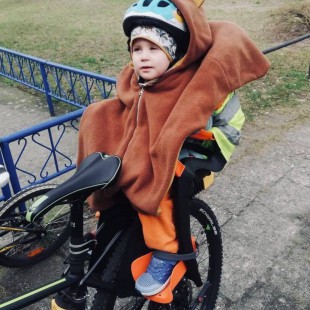 Poncho Bear from PATULOVE for the car seat