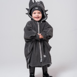 Poncho Dragon from PATULOVE for the car seat